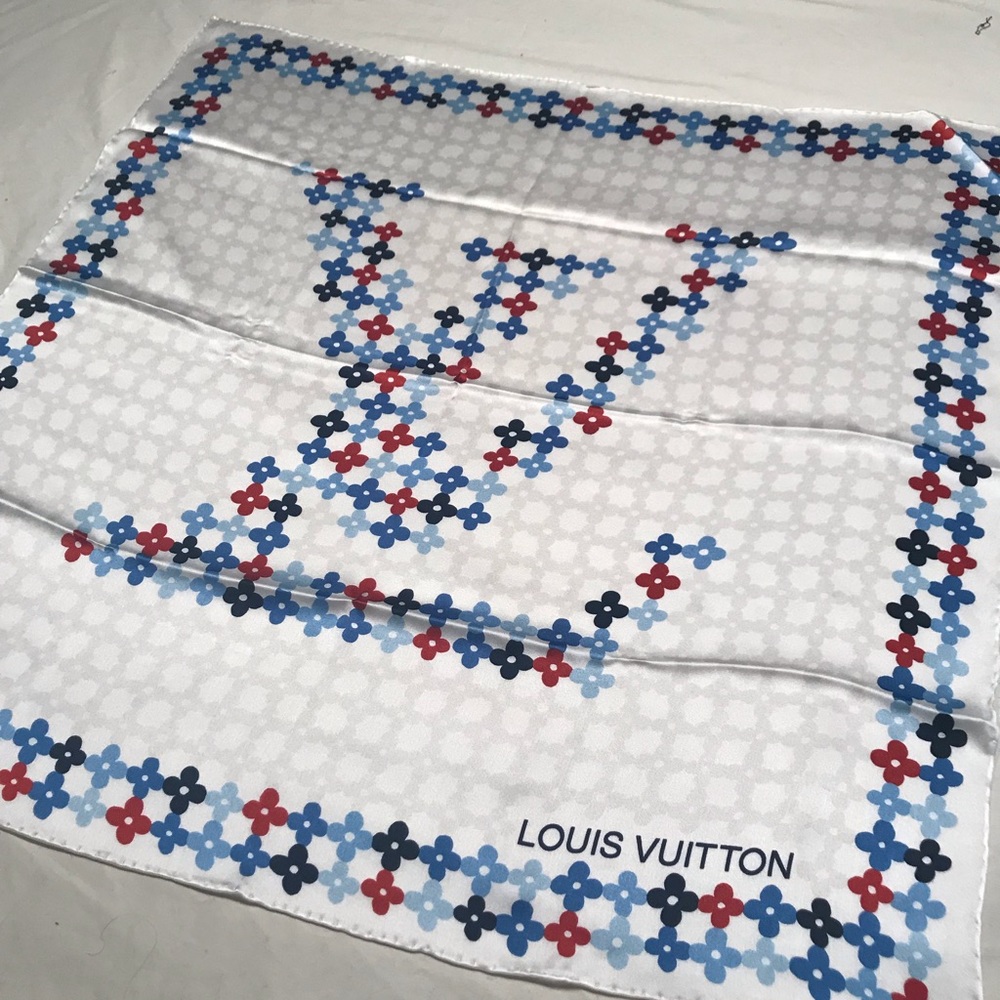 Louis Vuitton 100% silk scarf